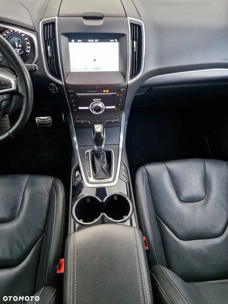 Ford S-Max - 20