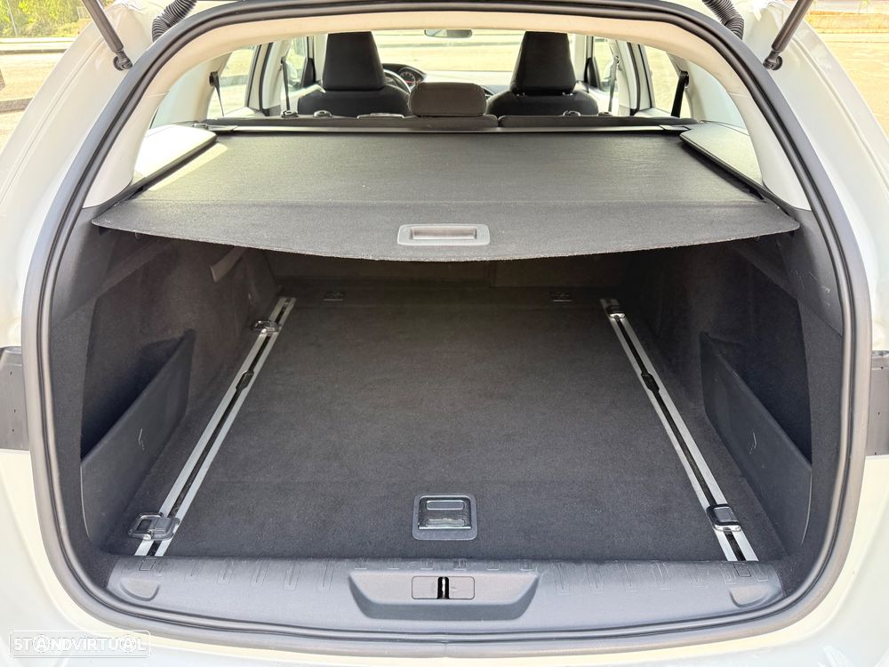 Peugeot 308 SW 1.2 PureTech Allure Full LED - 25
