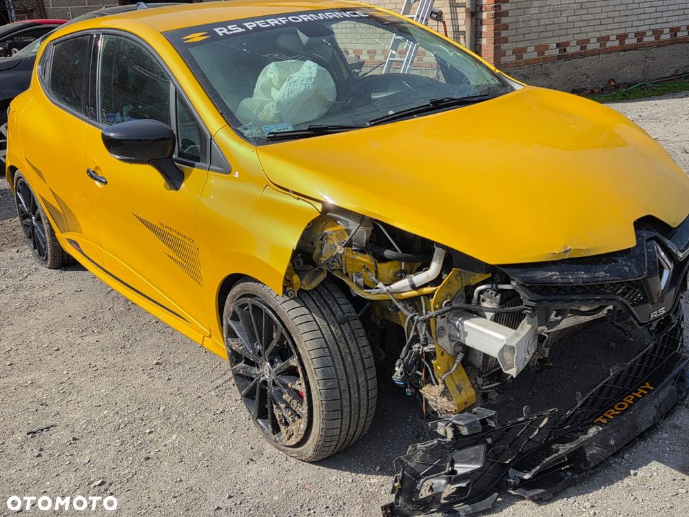Renault Clio 1.6 R.S.Trophy 220 EDC - 8