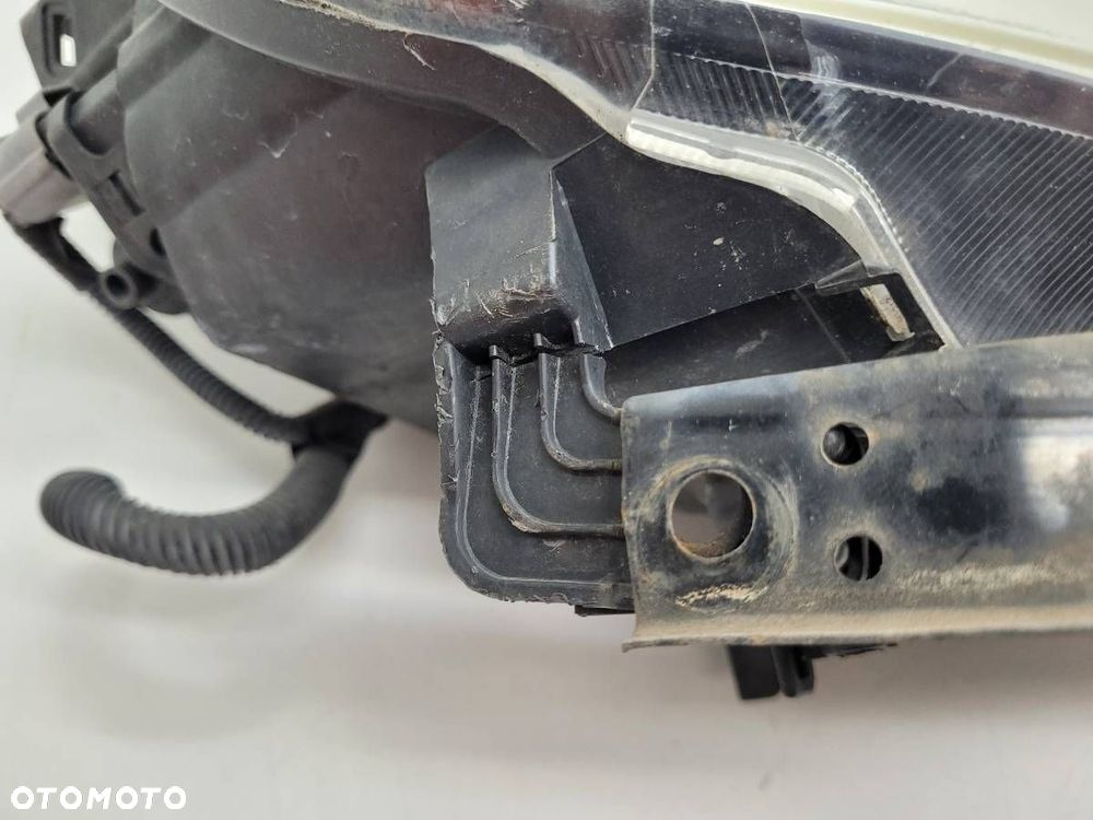 LAMPA PRZÓD PRAWA HONDA JAZZ II EUROPA 2005 - 6