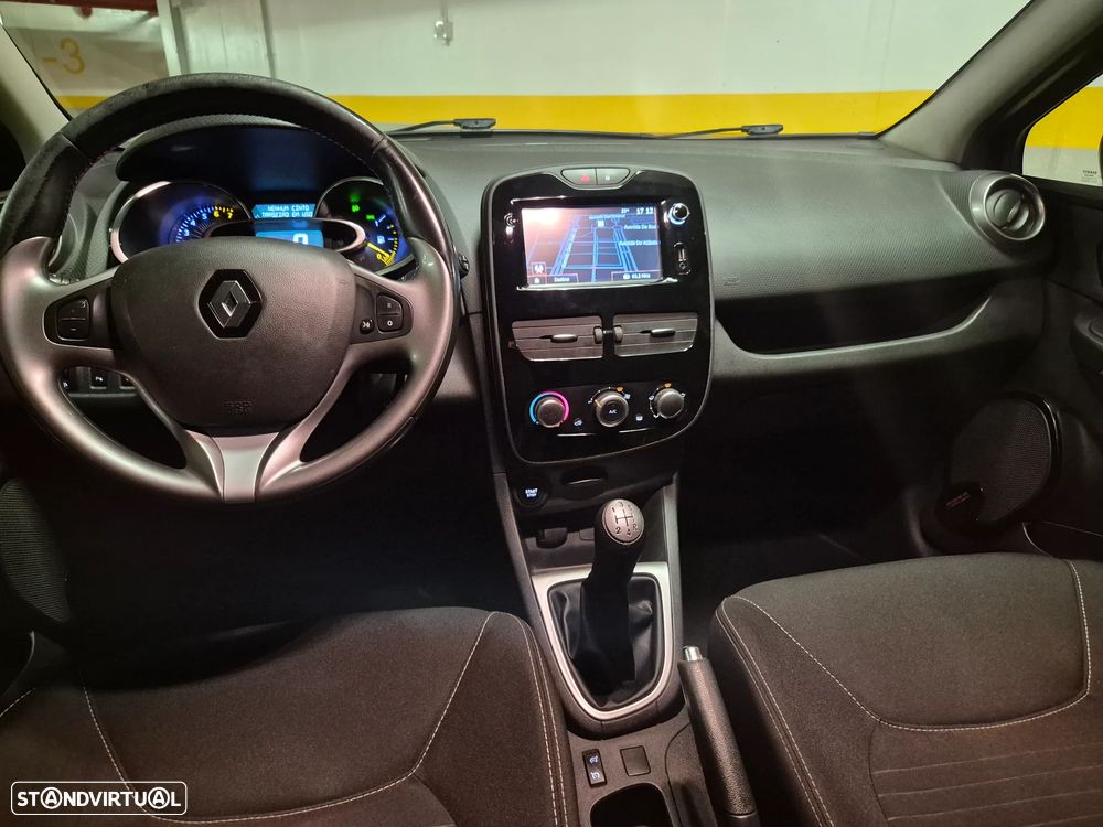 Renault Clio 0.9 TCE Limited - 29