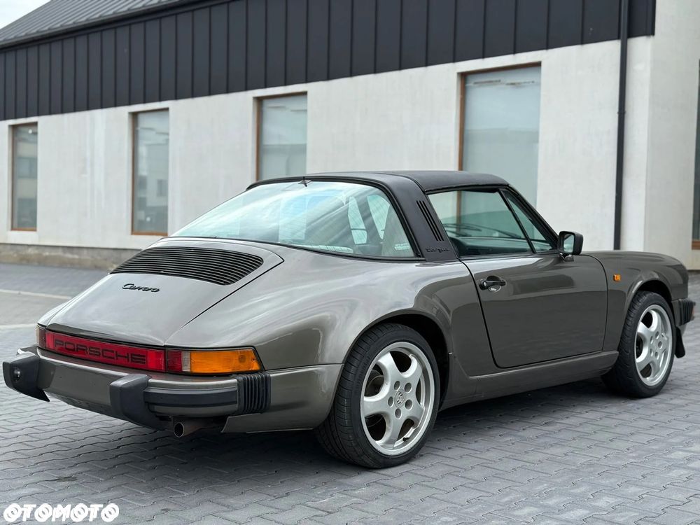 Porsche 911 - 8