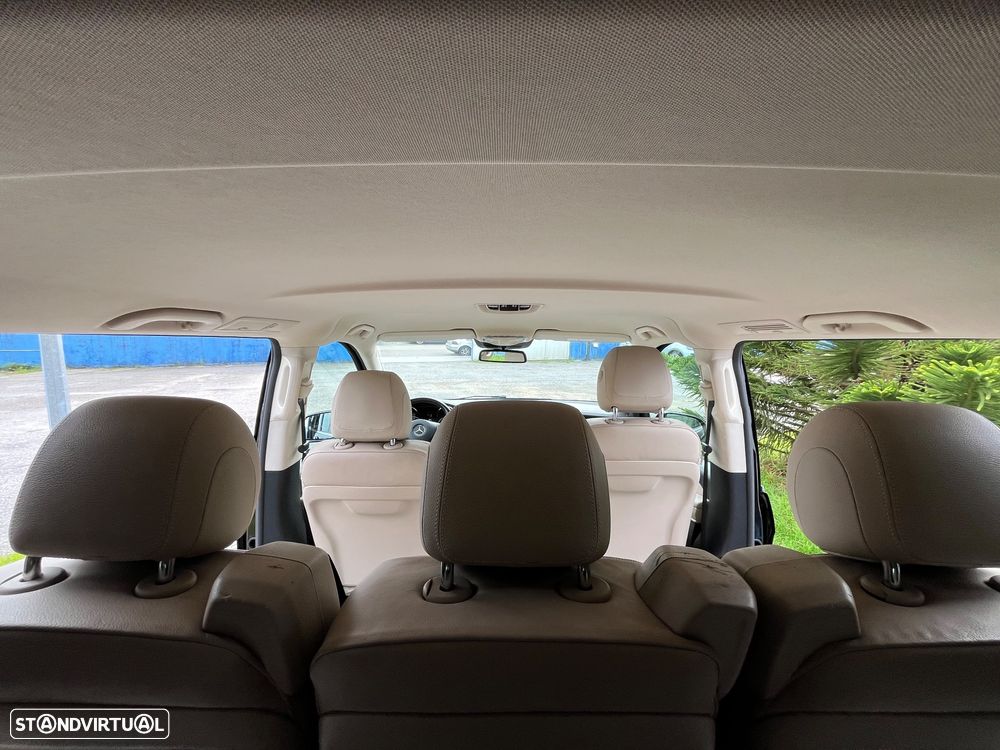 Mercedes-Benz V 250 d Avantgarde - 56