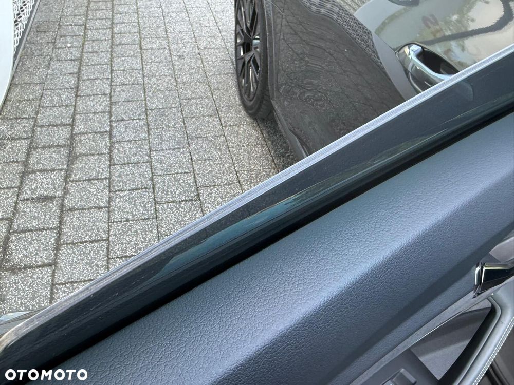 Audi Q8 Sportback e-tron - 33