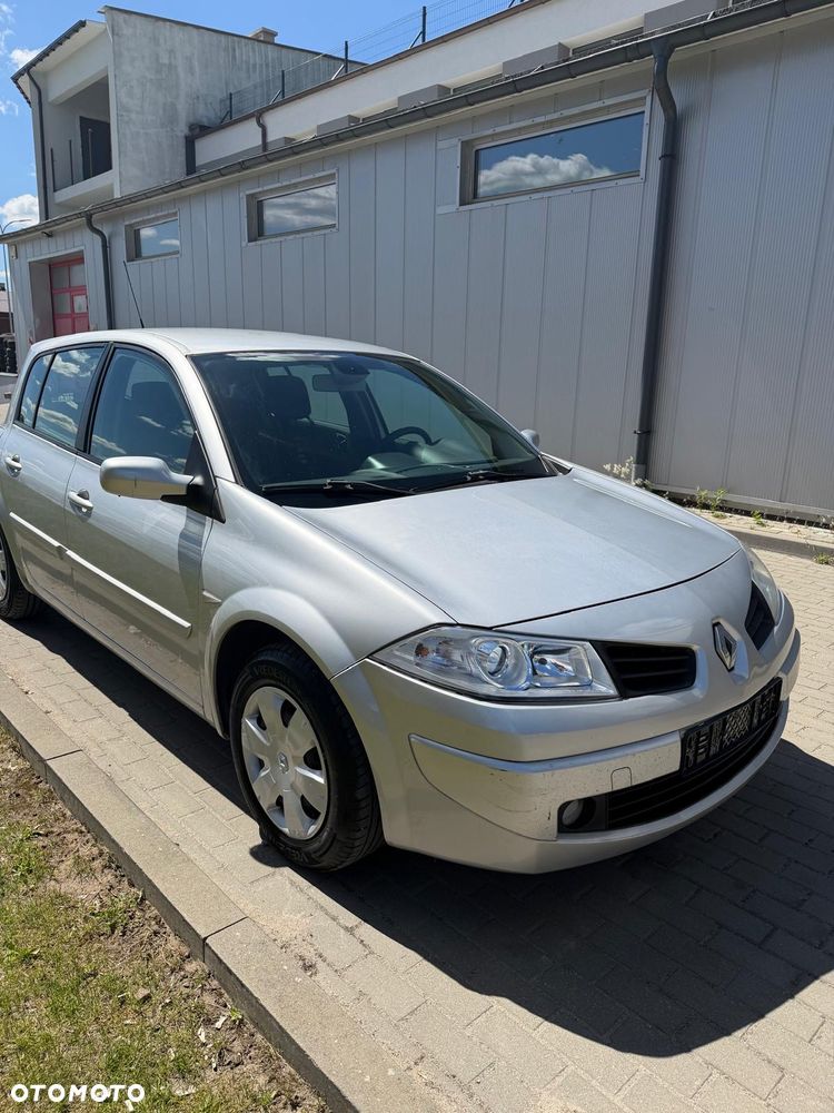 Renault Megane - 2