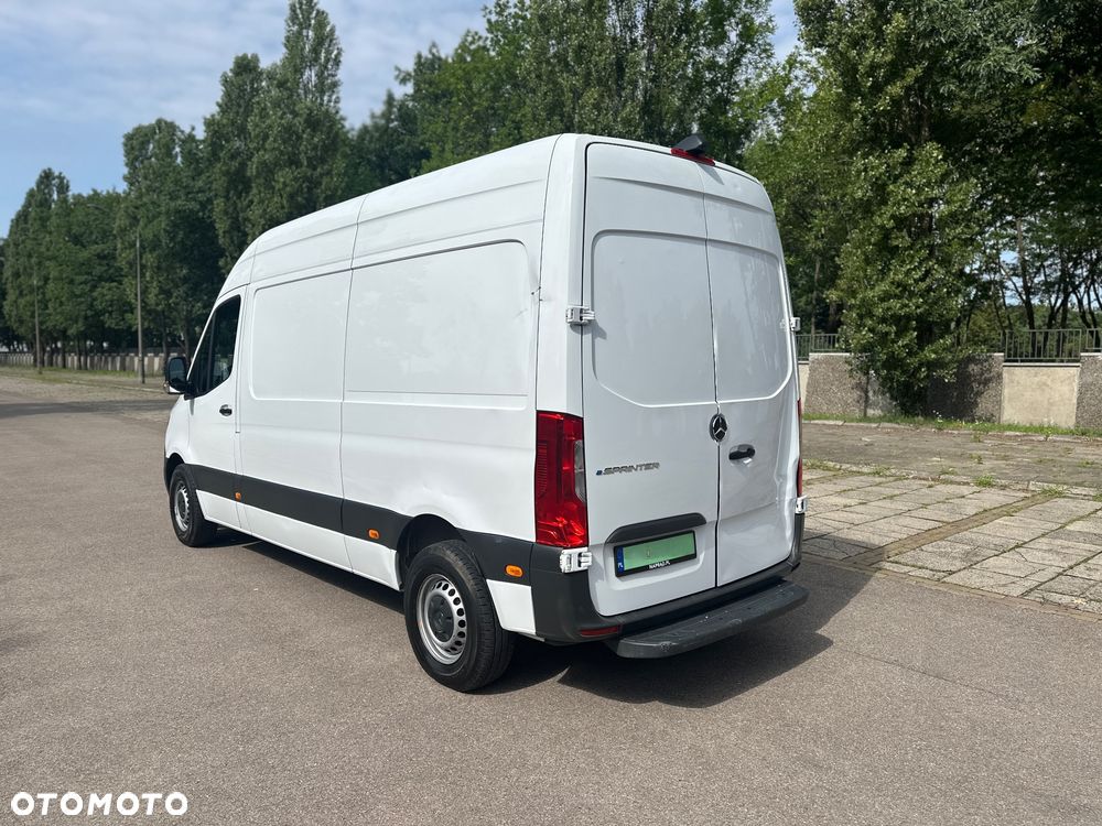 Mercedes-Benz eSprinter - 4
