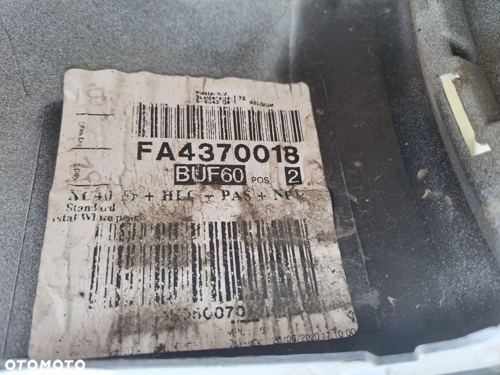 VOLVO XC 40 II ZDERZAK PRZÓD PRZEDNI - 6