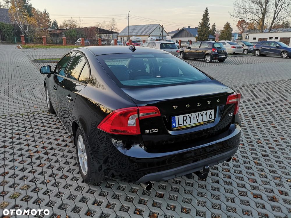 Volvo S60 T3 Edition - 25