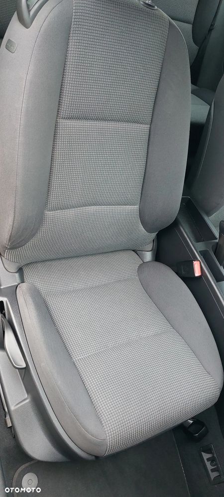 Audi A3 1.6 Ambiente - 31