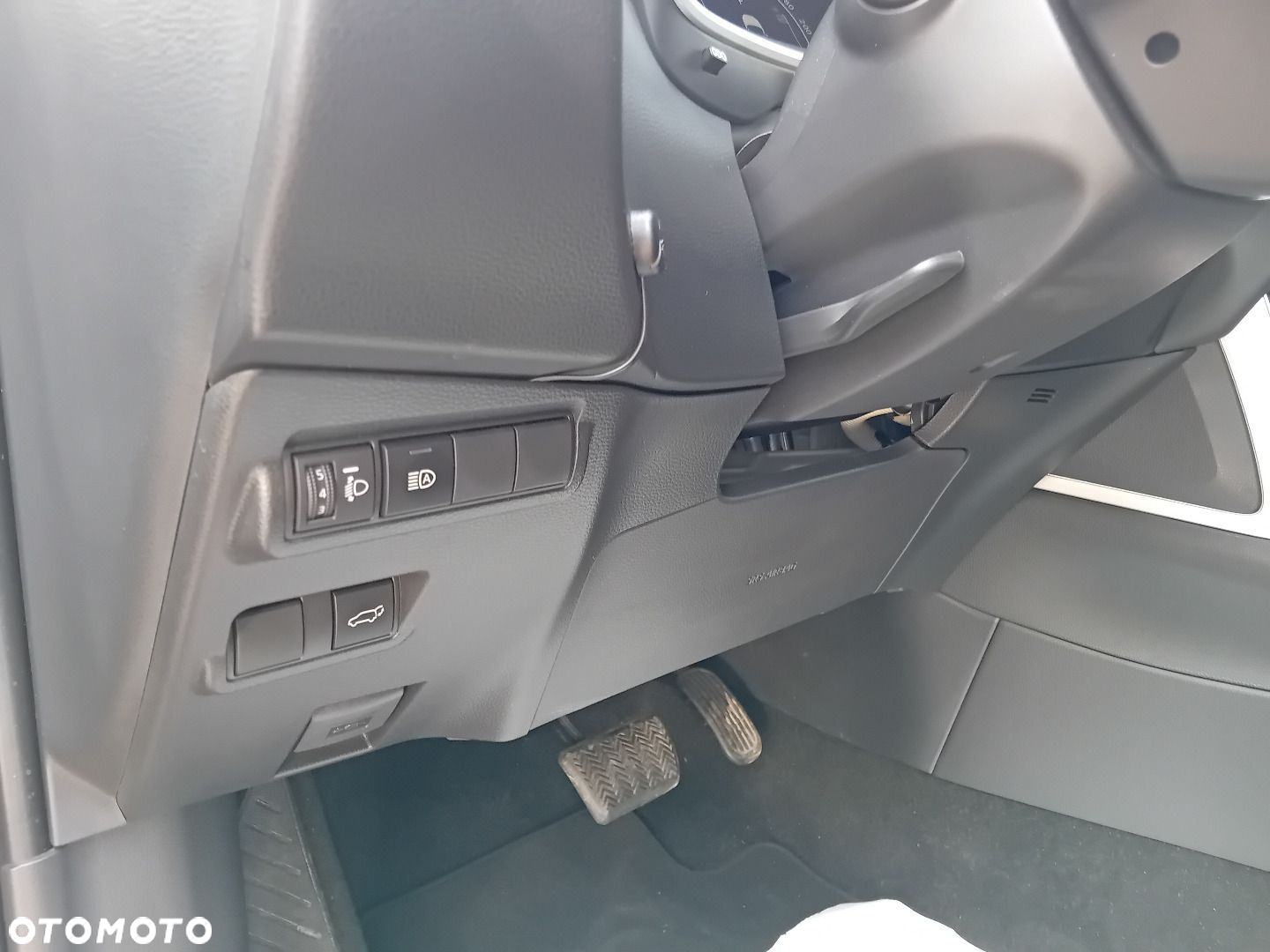 Toyota Corolla Cross - 25