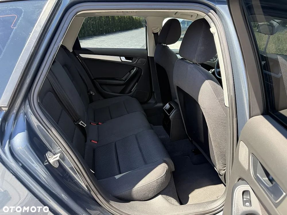 Audi A4 Avant 2.0 TDI DPF Ambition - 9