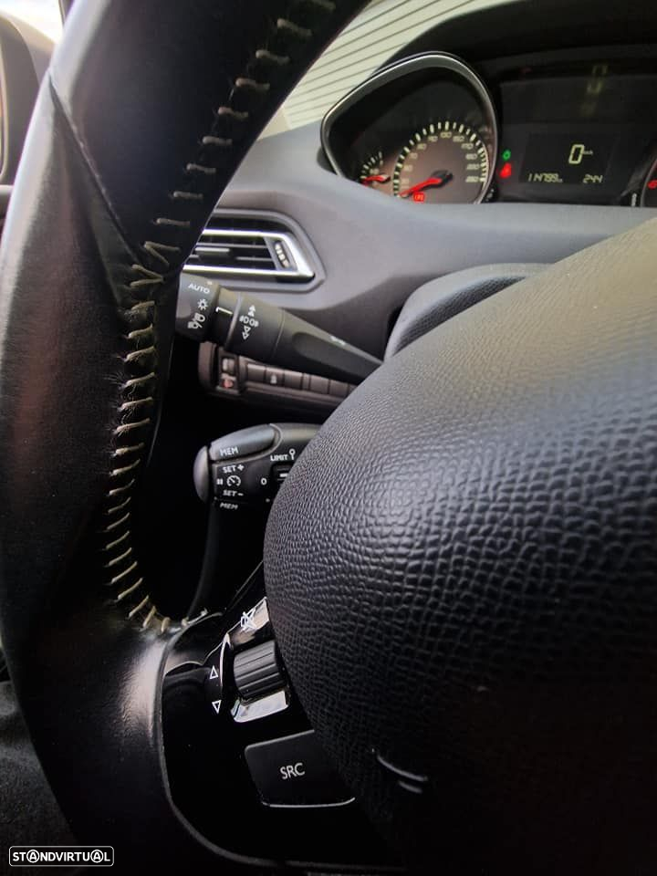Peugeot 308 SW - 15