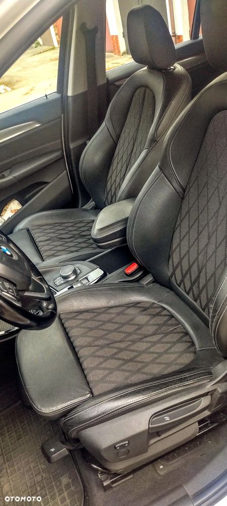 BMW X1 xDrive18d Business Edition - 9