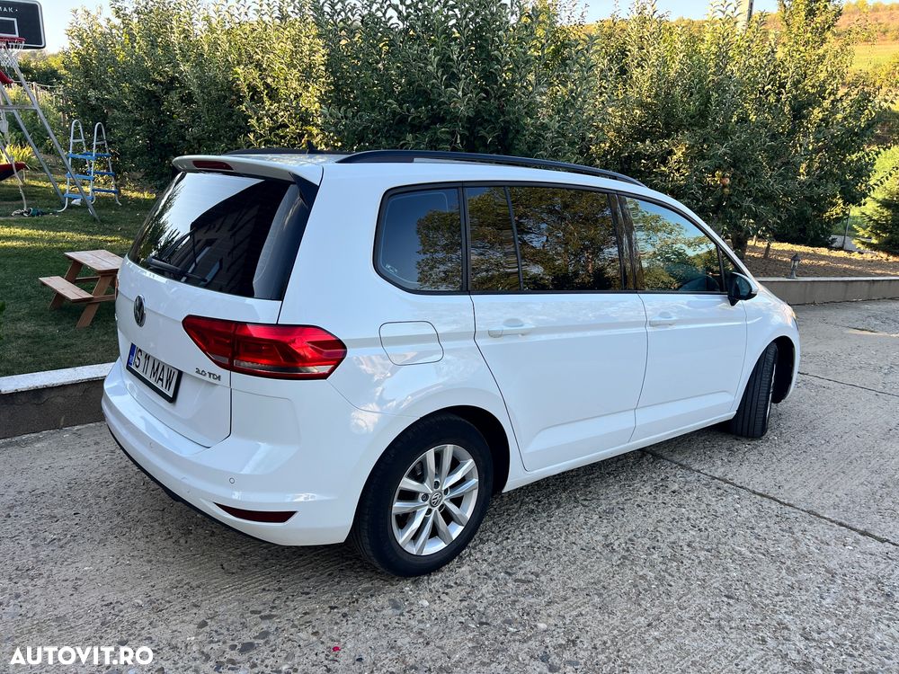 Volkswagen Touran 2.0 TDI DSG Comfortline - 2