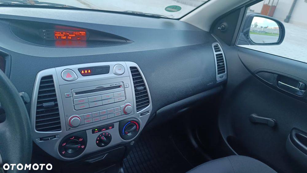 Hyundai i20 1.2 Trend - 24