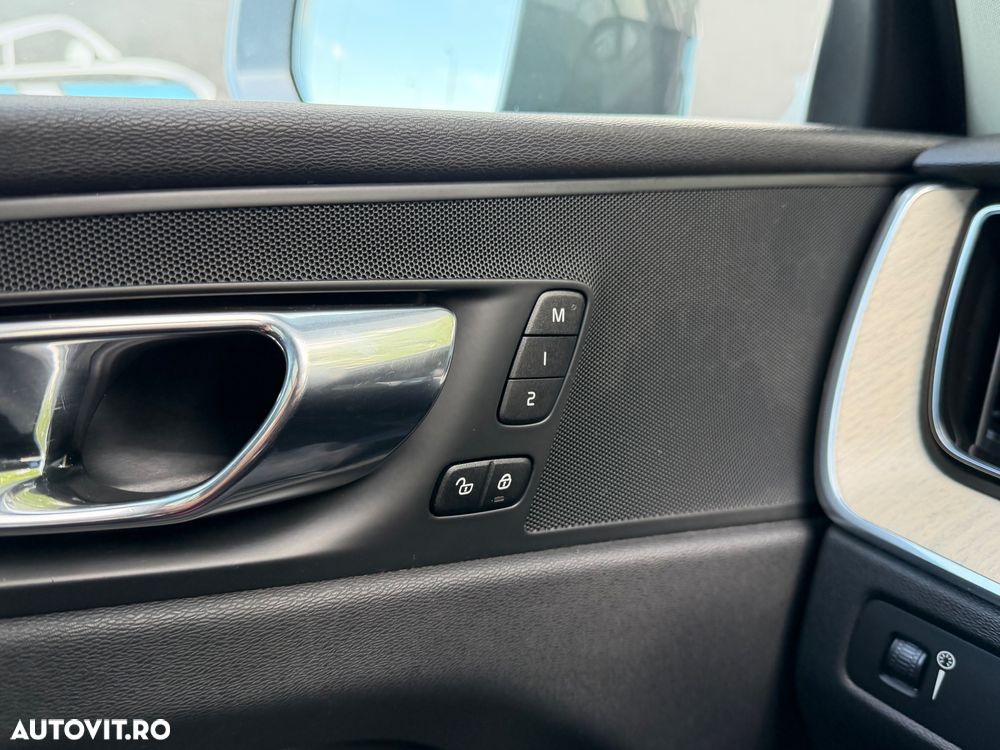 Volvo XC 60 D4 AWD Geartronic Inscription - 18