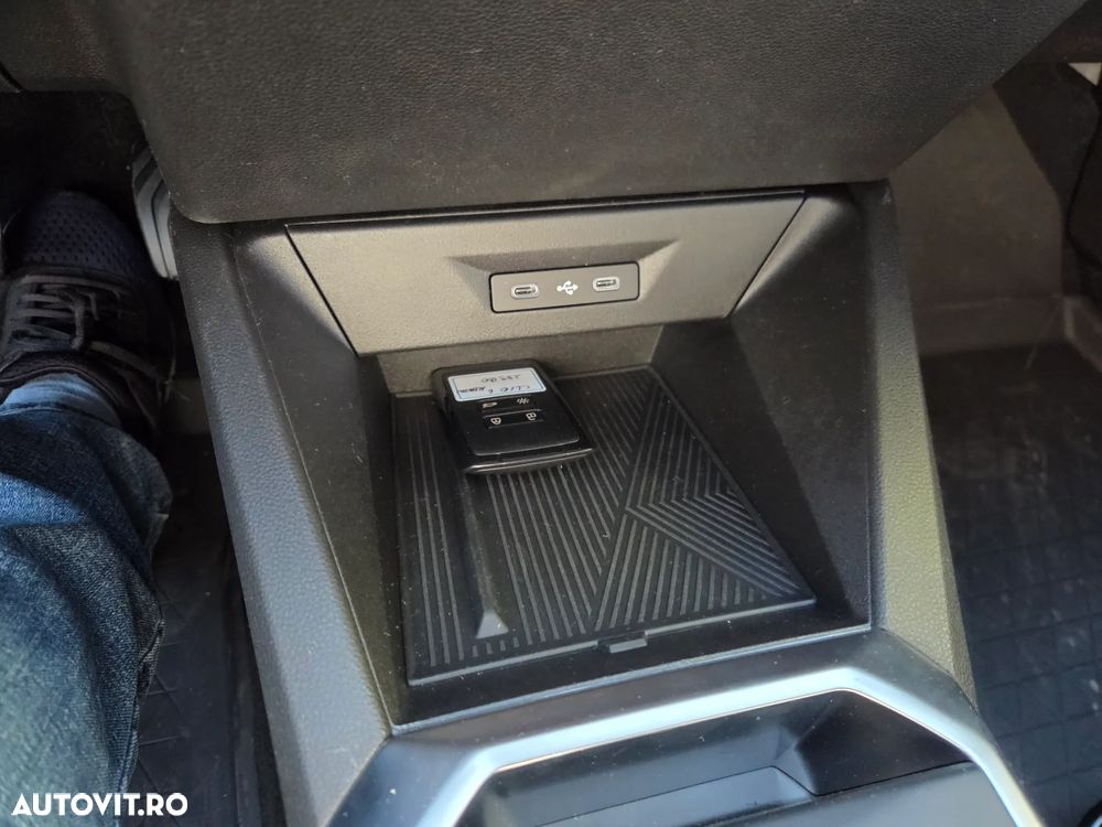 Renault Clio TCe 115 Techno - 20