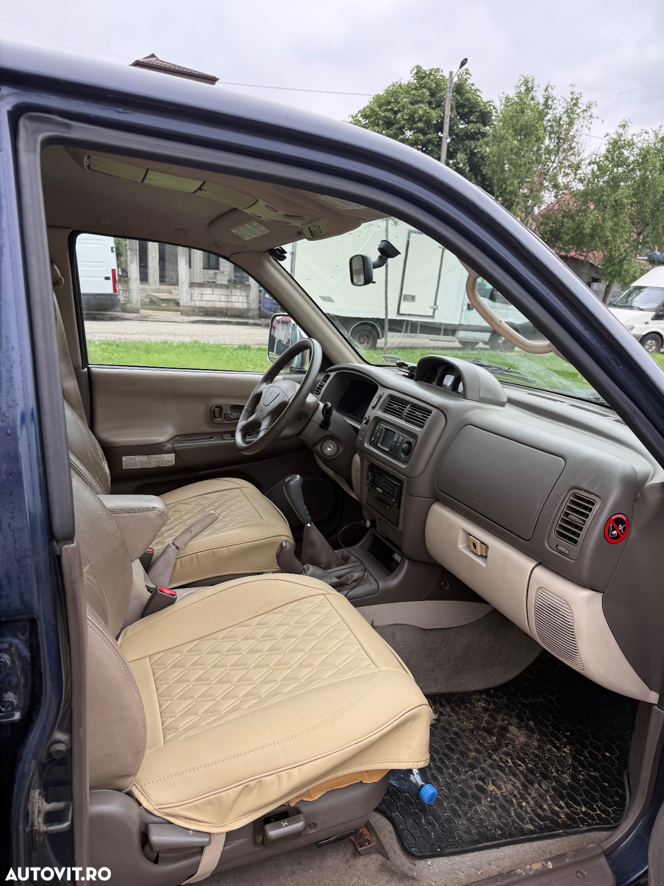 Mitsubishi Pajero Sport 2.5 TD Intense - 16