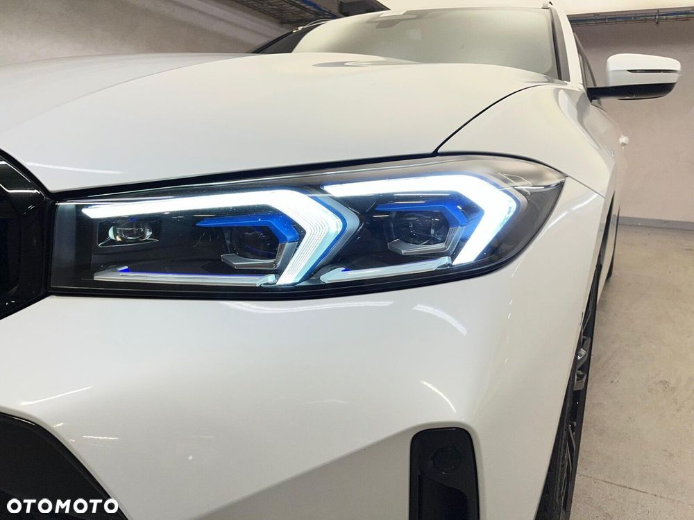 BMW Seria 3 320d xDrive mHEV M Sport - 15