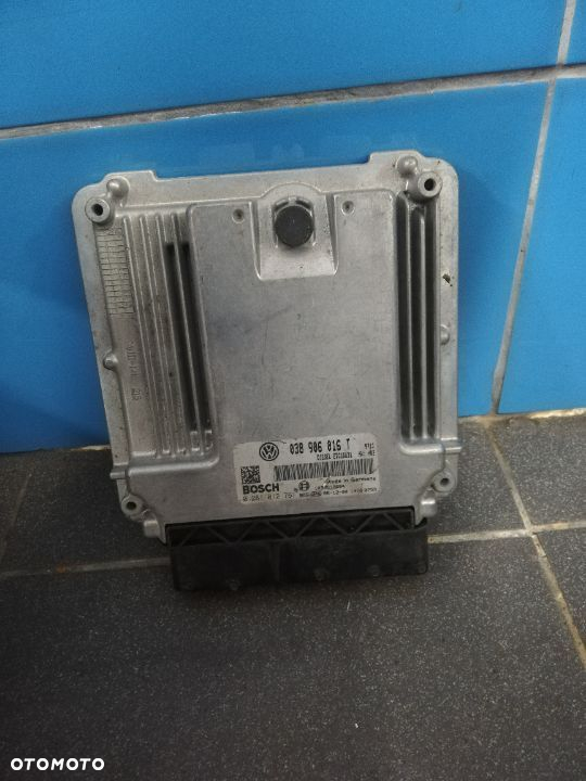 Sterownik silnika Volkswagen T5 038906016T - 2