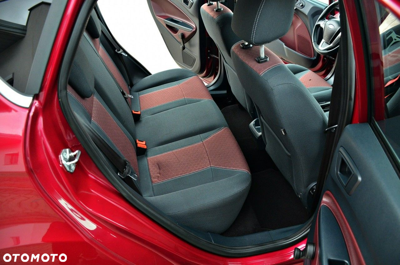 Ford Fiesta - 30