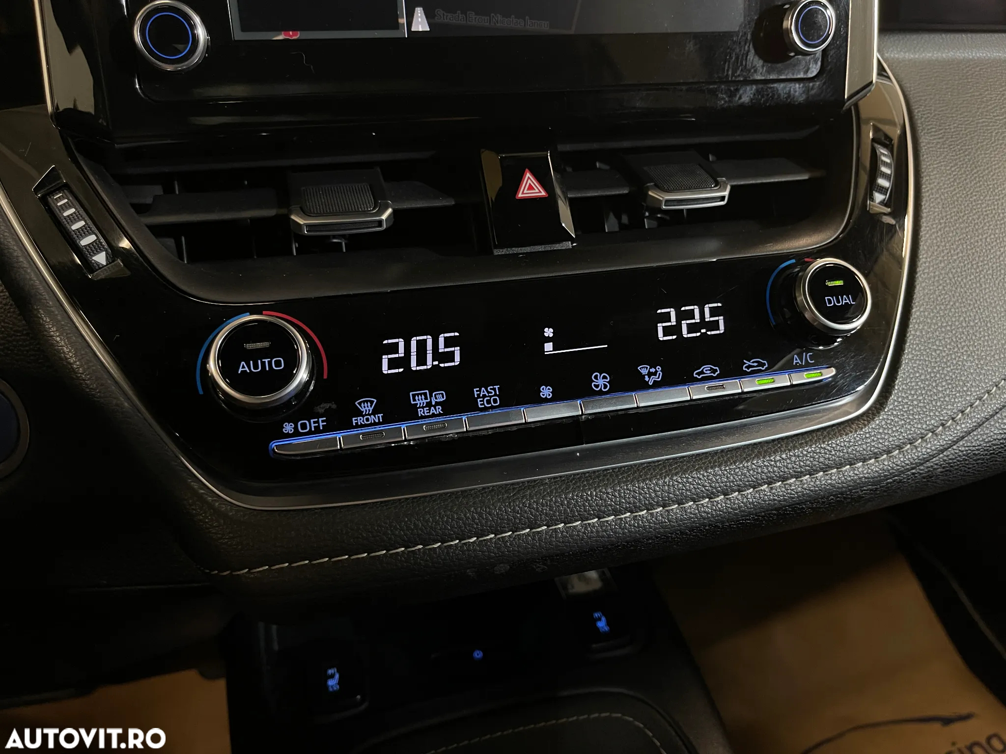 Toyota Corolla 2.0 Hybrid Business Edition - 18