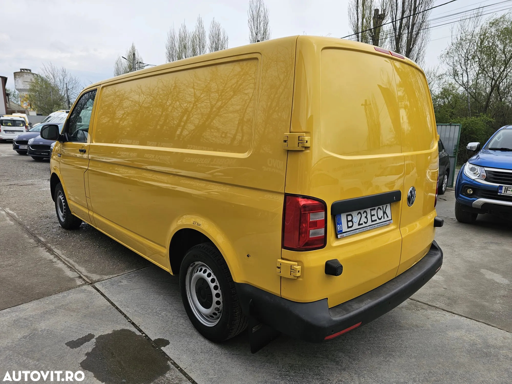Volkswagen Transporter Kombi T6 2.0 TDI 75 kW KR - 9