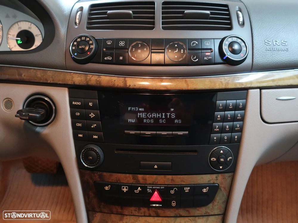 Mercedes-Benz E 220 CDI Auto Avantgarde - 23