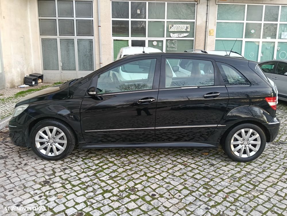 Mercedes-Benz B 200 CDI - 9
