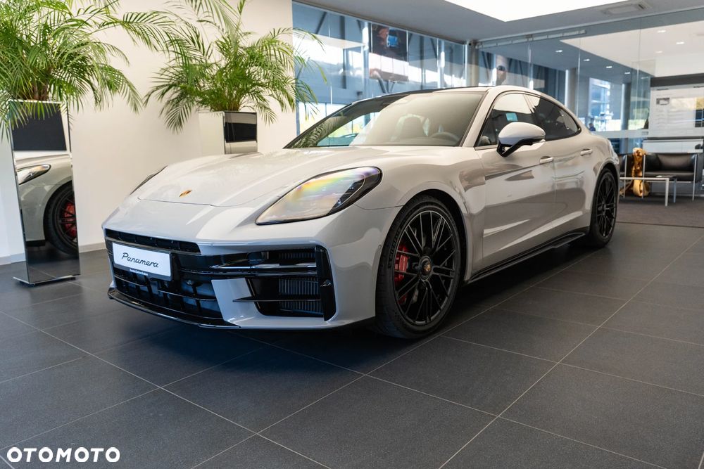 Porsche Panamera GTS - 7
