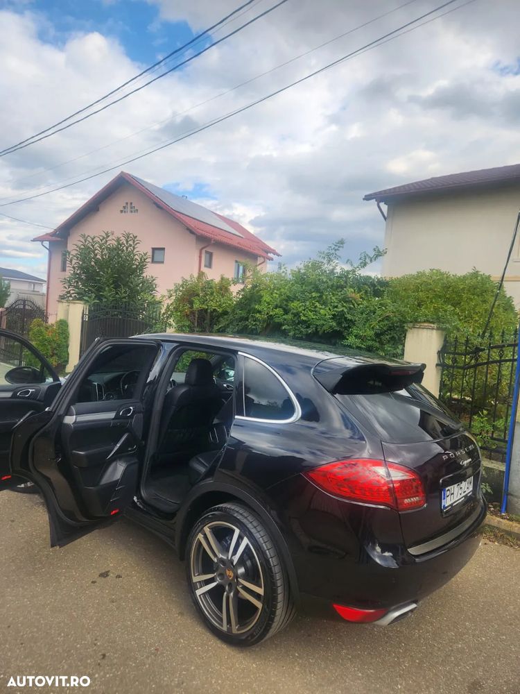 Porsche Cayenne - 14