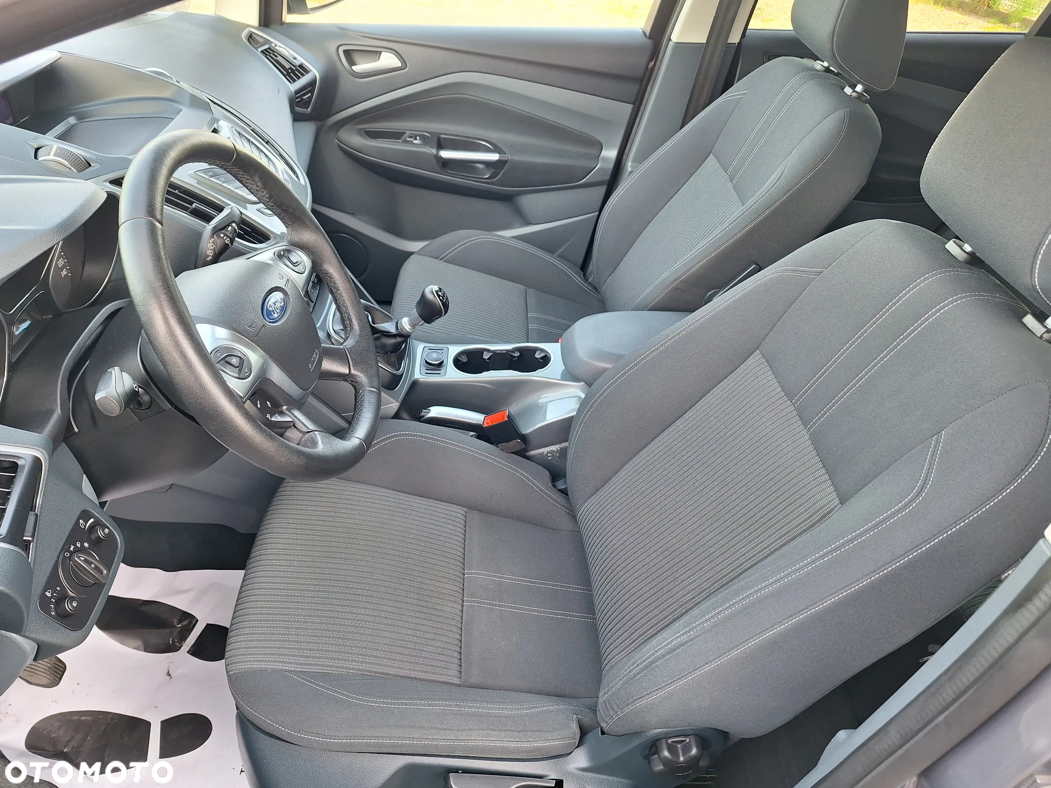 Ford C-MAX - 30