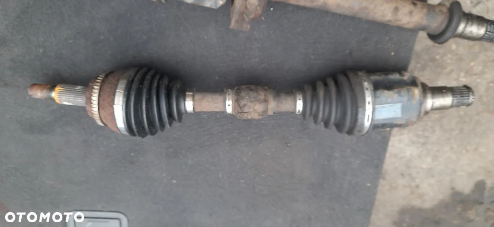 Avensis verso 2.0 D4D CLM20L Półoś lewa prawa DM20L DM20R Manual - 3