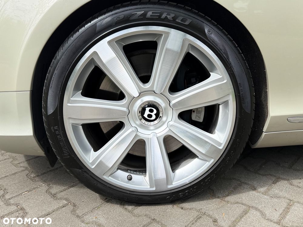 Bentley Continental GT W12 - 17