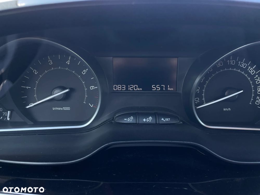 Peugeot 208 1.2 PureTech Allure - 13
