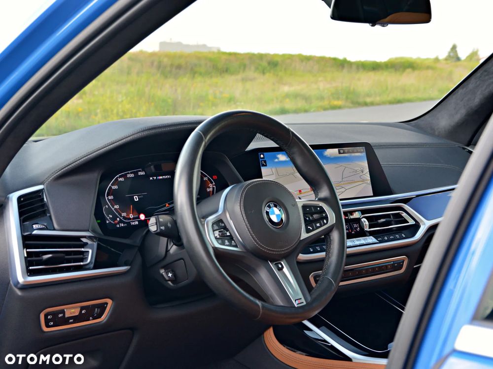 BMW X7 M50i sport - 35