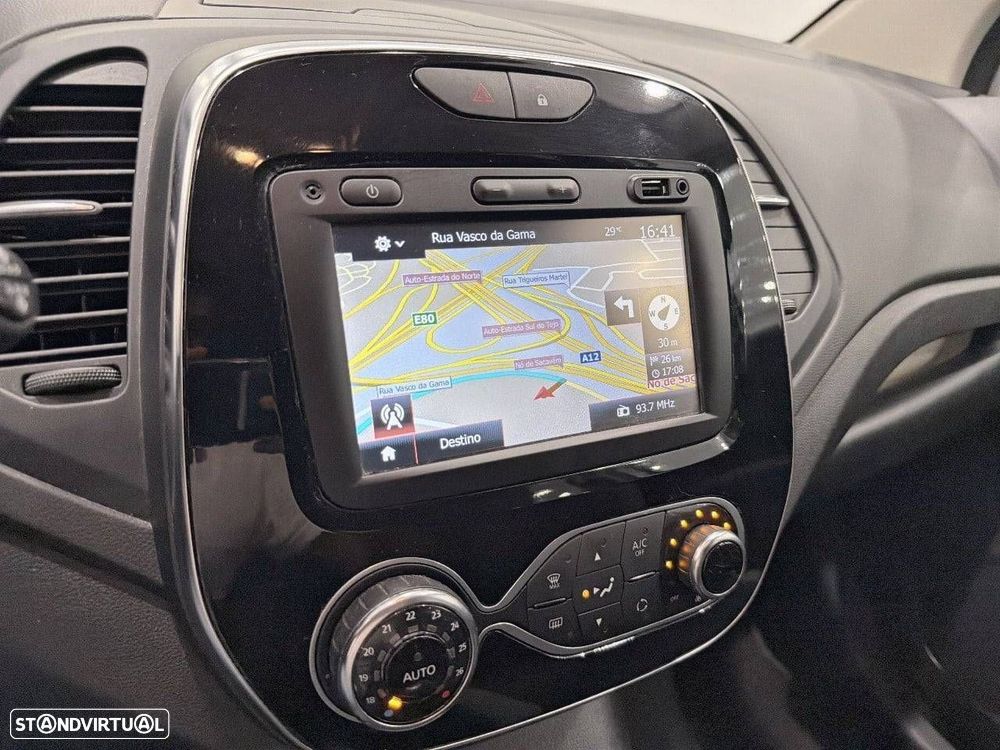 Renault Captur 1.5 dCi Exclusive XMOD - 14