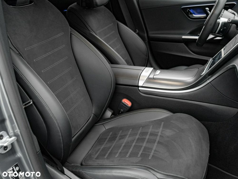 Mercedes-Benz Klasa C 220 d 4Matic 9G-TRONIC AMG Line - 33