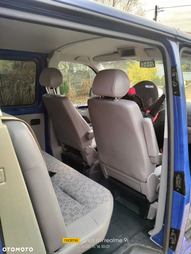 Volkswagen Transporter Long 5osób - 9