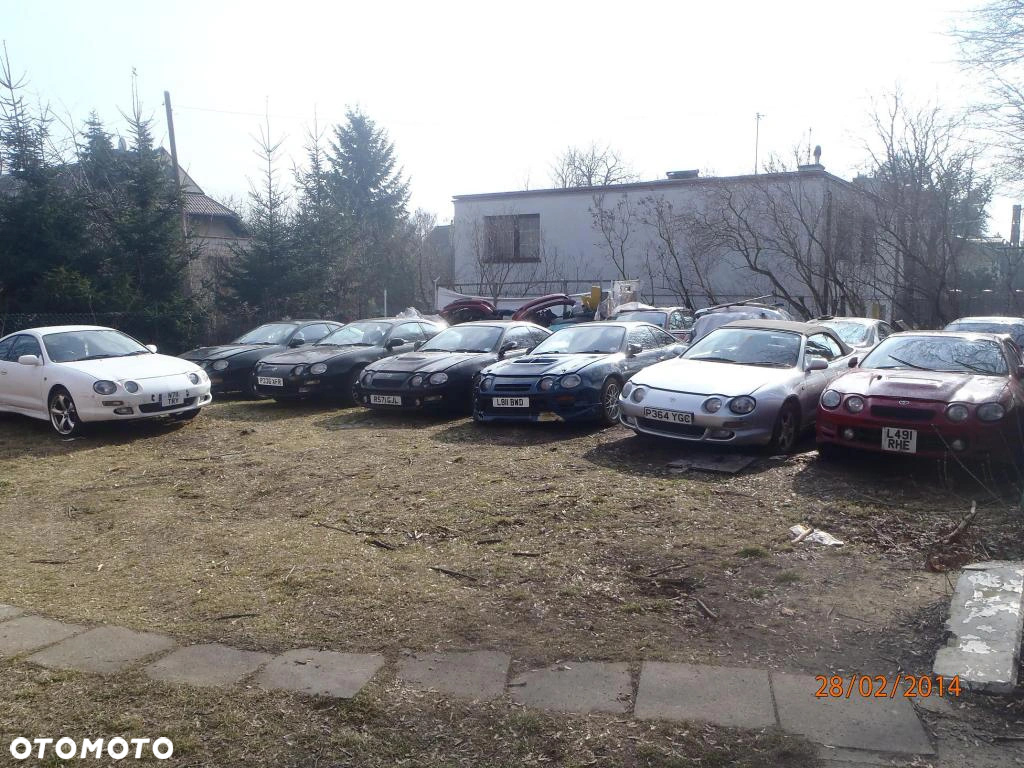 TOYOTA CELICA V 5 błotnik przód przedni prawy - 7