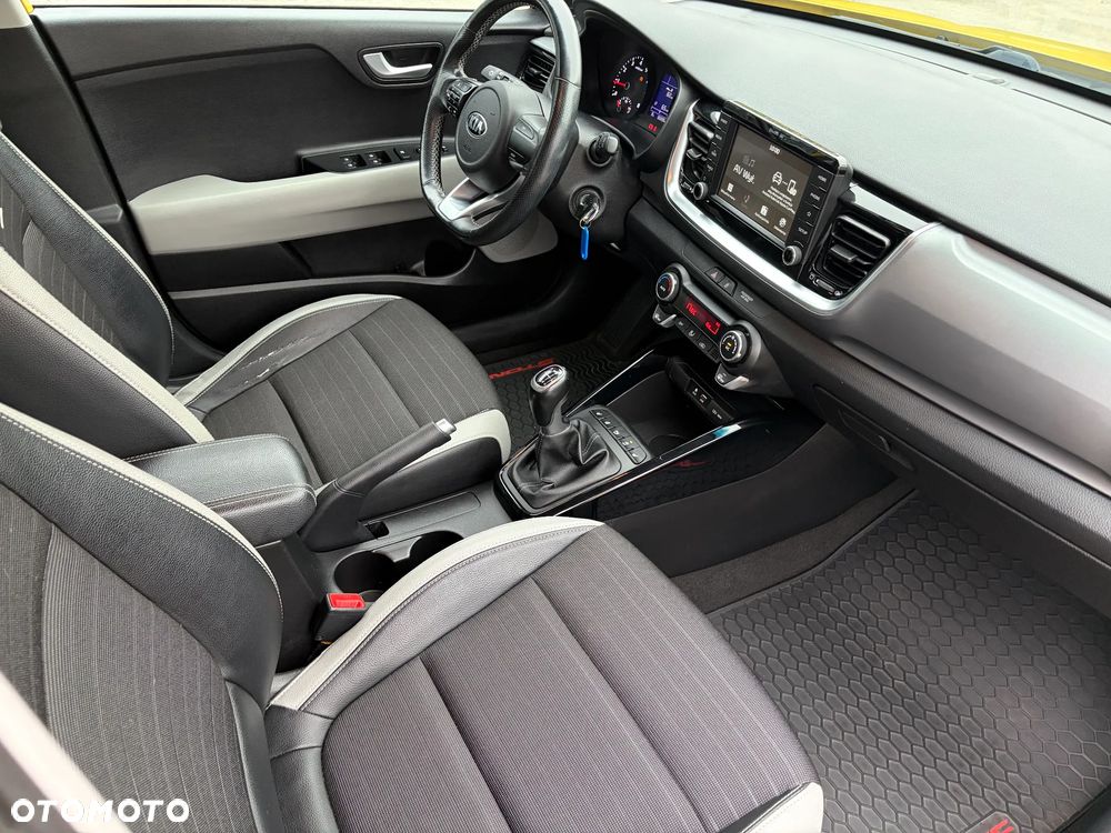 Kia Stonic 1.4 L - 11