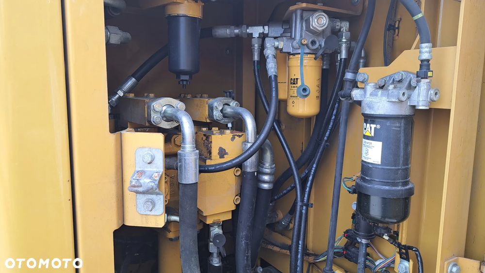 Caterpillar 325F LCR - 15