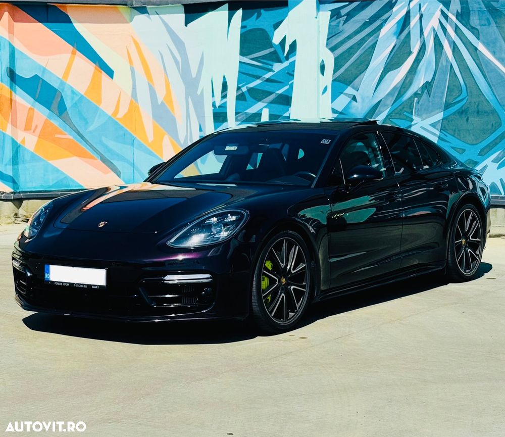 Porsche Panamera - 3