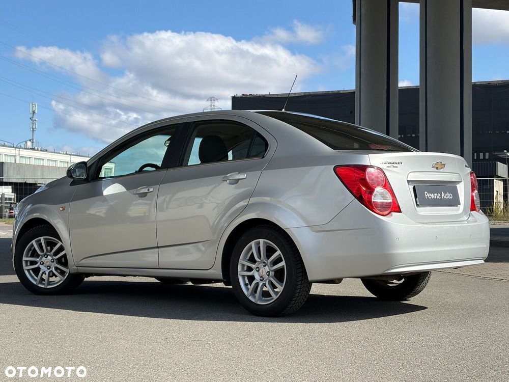 Chevrolet Aveo - 16
