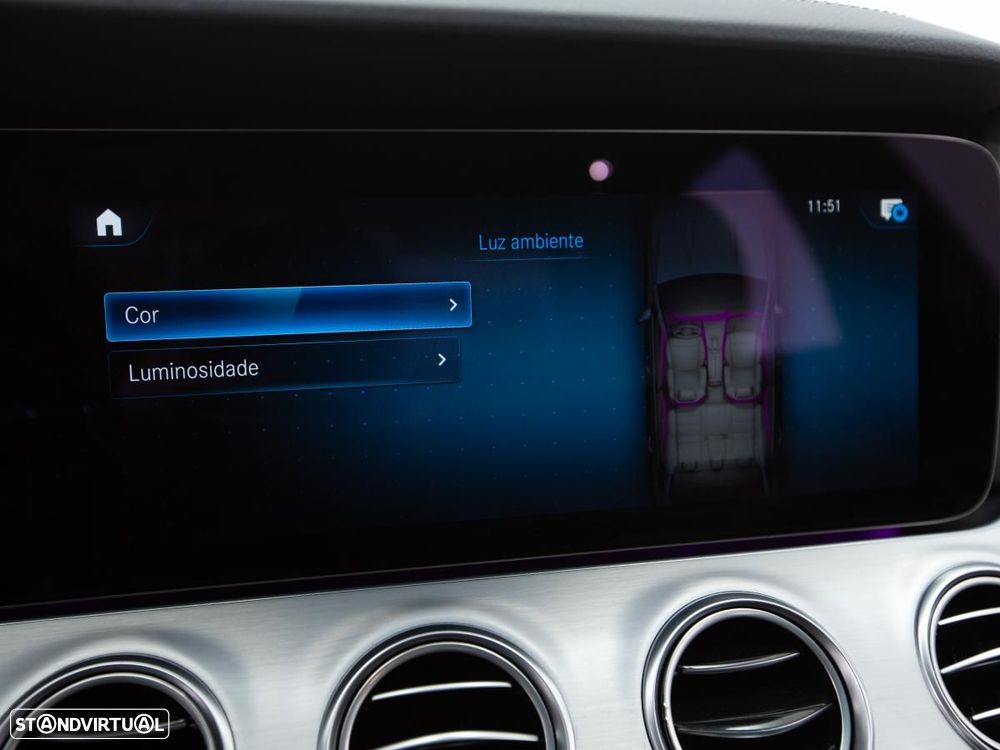 Mercedes-Benz E 300 de 4Matic 9G-TRONIC - 30