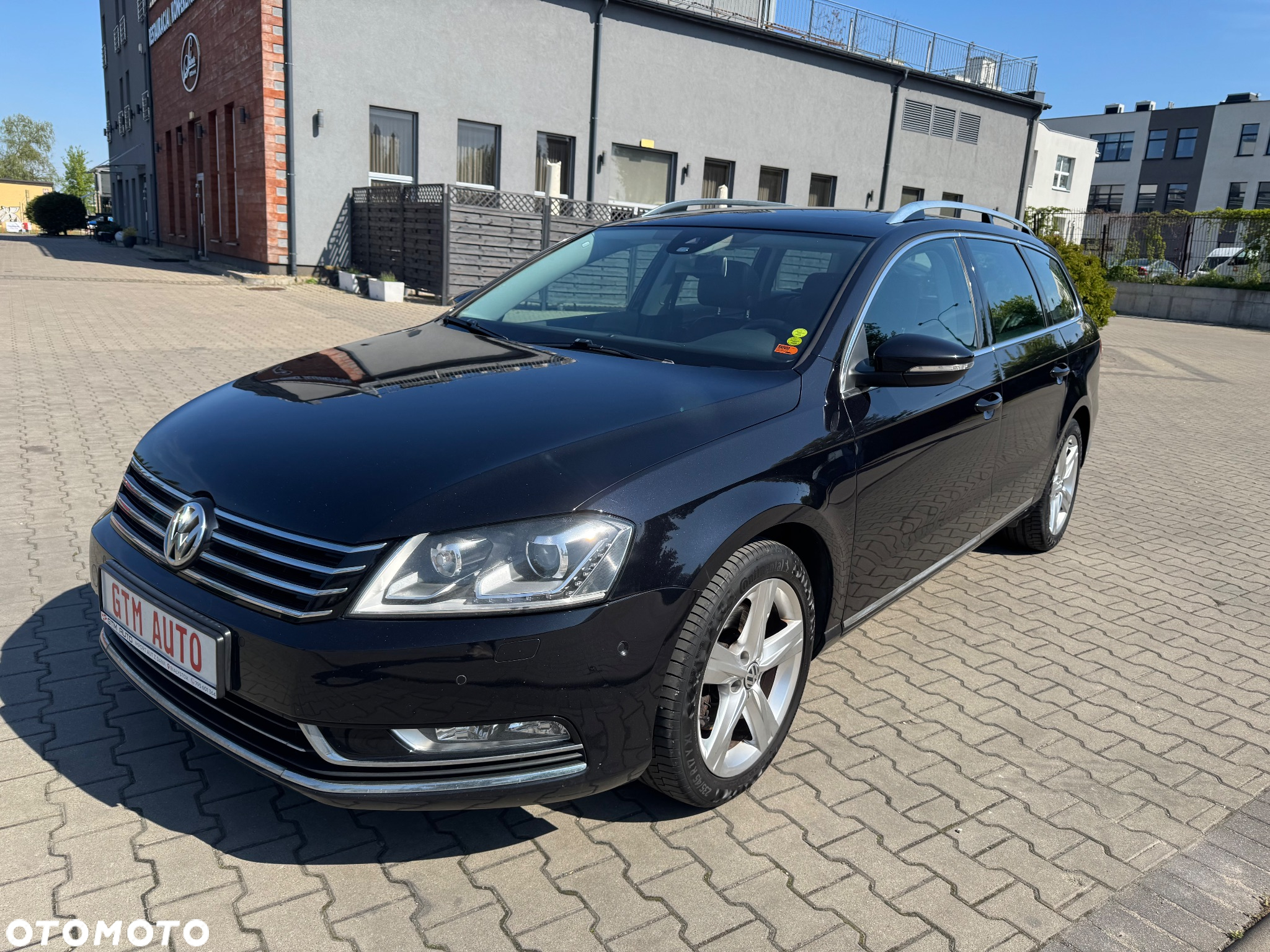 Volkswagen Passat Variant 2.0 TDI DSG BlueMotion Technology Highline - 3