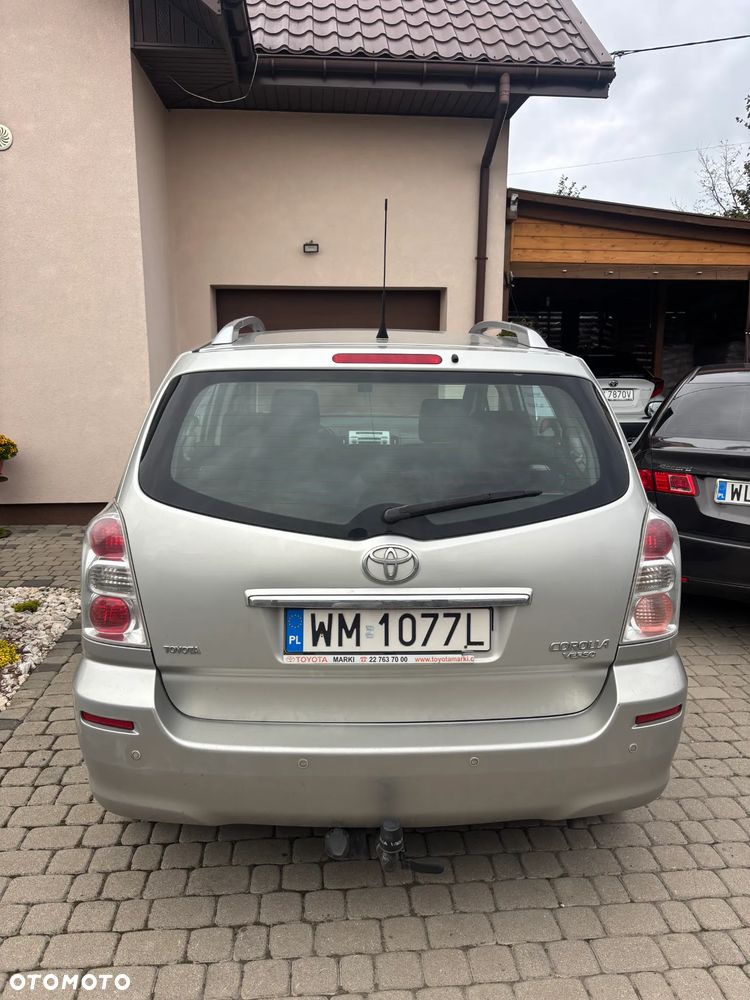 Toyota Corolla - 5