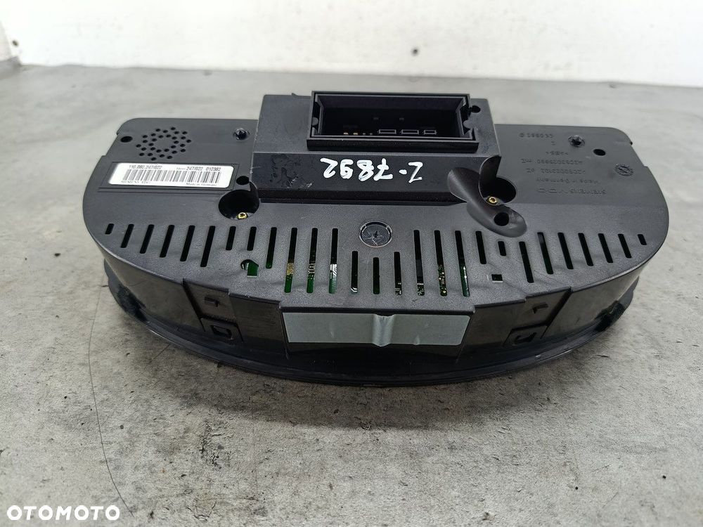 LICZNIK VW GOLF V 1K0920860P V3354110 1.4 FSI - 9