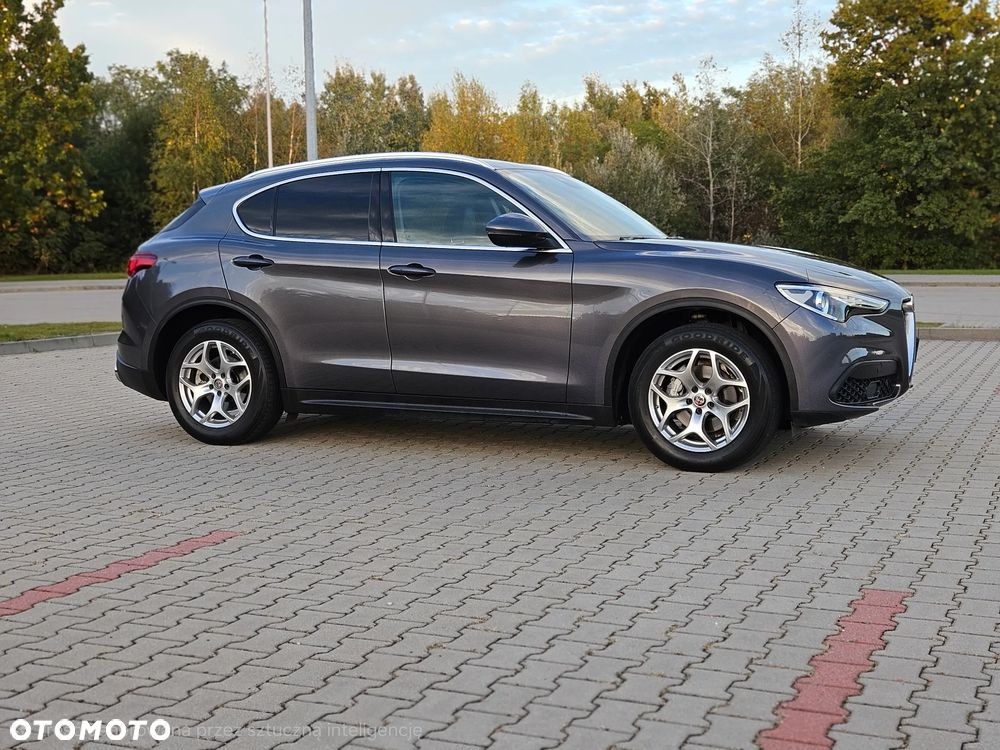Alfa Romeo Stelvio 2.0 Turbo TI Q4 - 14