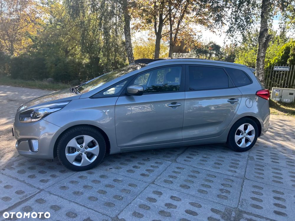 Kia Carens 1.7 CRDi L 7os - 10